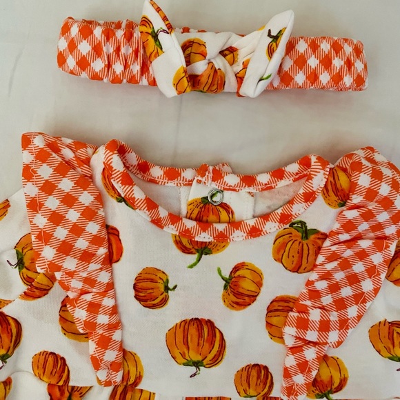 Baby Essentials Fall outfit with headband - Picture 3 of 4